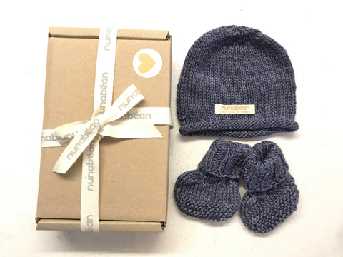 baby beanie and bootie set (newborn)