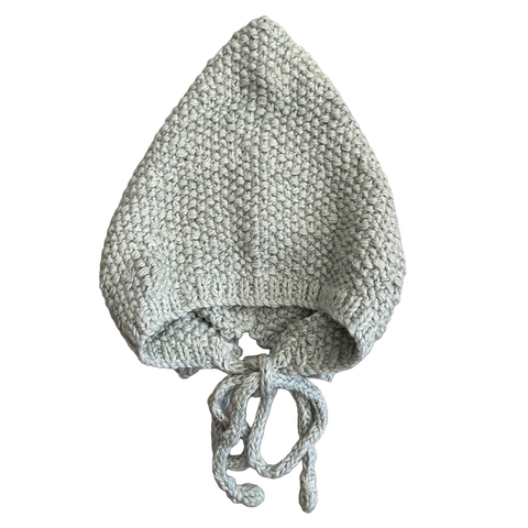 baby bonnet (seed stitch)